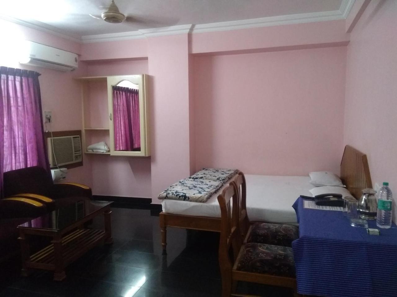 Manjalikulam Tourist Home Thiruvananthapuram Екстериор снимка