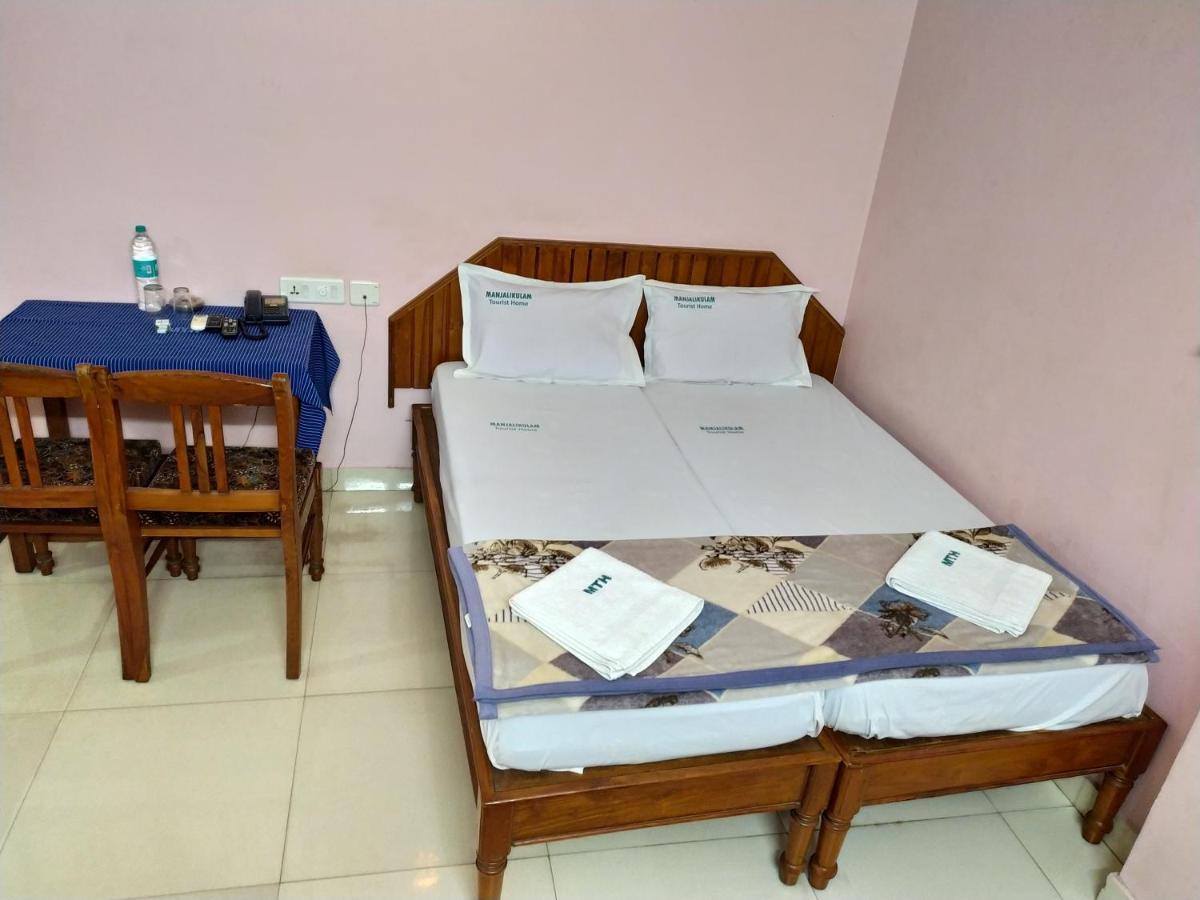 Manjalikulam Tourist Home Thiruvananthapuram Екстериор снимка